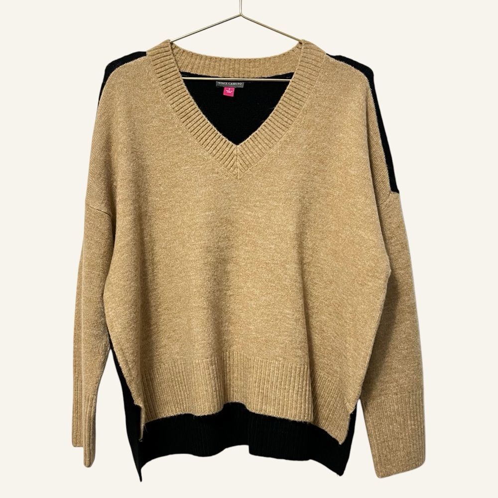 Vince Camuto Tan and Black Color Block V-Neck Sweater Size Small Hi Low Hem